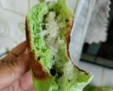 Foto langkah ke 9 dari resep Roti Pandan isi Unti Kelapa.