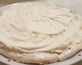 Pavlova torta recept fázis 4 fotója