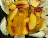 Foto del paso 2 de la receta: Desayuno con frutas frescas y frutos secos 😋