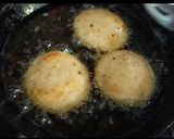 A picture of step 4 of Khasta matar kachori.