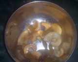 A picture of step 4 of Suji ka halwa/ sheera.