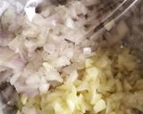Hình bước làm 2 của món Bao nhiêu cơm cũng hết với món thịt ba rọi rang sả ớt ngon bá cháy!