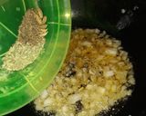 A picture of step 2 of Pancake with minced meat sauce.