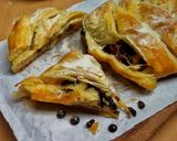 Foto langkah ke 3 dari resep Choco Strudel with custard cheese.