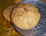 A picture of step 12 of Crispy chicken mongh daal Kachori😋.