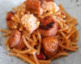 Foto del paso 10 de la receta: Fideos con butifarra, costillas, calamar y piquillos