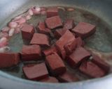 Hình bước làm 2 của món Huyết HEO xào giá hẹ