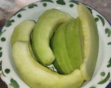 Foto langkah ke 1 dari resep Jus Kesemek Melon.