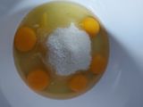 32. Kue bolu biasa simple