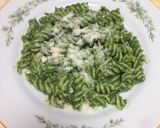 Foto del paso 2 de la receta: Pasta Fusilli en Salsa Pesto Espinaca Albahaca!