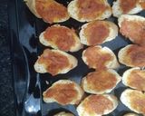 A picture of step 2 of Bread pizza.