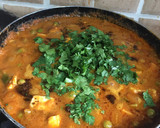 A picture of step 3 of Mutter paneer.