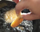 A picture of step 6 of Potato Fritters Pakoda.