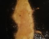 Foto del paso 3 de la receta: Merluza rebozada con patatas y bollitos de rebozado