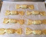 Foto del paso 3 de la receta: Caramelos 🍬 salados de salchicha con queso 🧀
