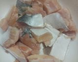A picture of step 1 of Fish chilli.