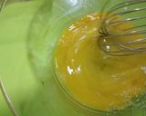 صورة لخطوة 3 من وصفة فريت اوملت بالمعدنوس 🥚🍟☘️