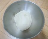 Foto langkah ke 4 dari resep Korean Garlic Cheese Bread.