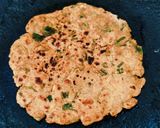 લસુની રોટી (Lasuni Roti Recipe In Gujarati) રેસીપી સ્ટેપ4ફોટો