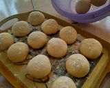 Foto langkah ke 3 dari resep Donat Maizena 3 Toping.
