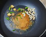 बटर आलू मसाला (Butter Aloo Masala recipe in Hindi) रेसिपी चरण 5 फोटो