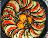 Foto del paso 2 de la receta: Cazuela de verduras y huevos con queso gouda