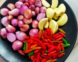 Foto langkah ke 1 dari resep Sambal nasi lemak.