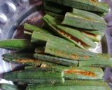 A picture of step 2 of Masala bhindi.