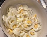 Foto del paso 5 de la receta: Ensalada de huevo, patata y cebolla al estilo cubano