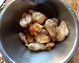 รูปขั้นตอนการทำที่ 3 ของ ไก่นึ่งน้ำมันหอย #อาหารไทยง่ายๆ