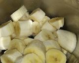 A picture of step 2 of Bread Banana Ladoo.