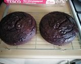 A picture of step 2 of Vickys Jungle Cake Decoration Idea.