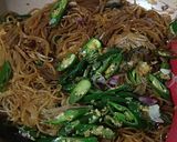 Foto langkah ke 3 dari resep Sohun goreng cabai hijau.