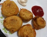 A picture of step 5 of Mughlai Vade.