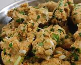 દૂધી ના મૂઠીયા (Dudhi Muthia Recipe In Gujarati) રેસીપી સ્ટેપ2ફોટો