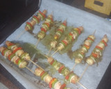 Foto del paso 2 de la receta: Brochetas de pulpo y verduras al horno