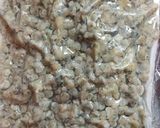 A picture of step 1 of Clam Rice Porridge (Cháo hến).