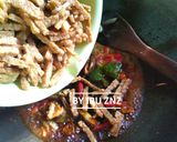 Foto langkah ke 5 dari resep Oseng Tempe Kering.