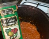A picture of step 4 of Creamy tomato pasta / meatballs.