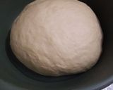 Foto langkah ke 3 dari resep Donat lembut tanpa telur.