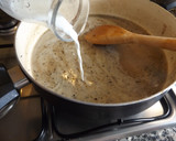 Foto del paso 4 de la receta: Pierna de pavo guisada en su jugo con almendra