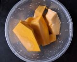 Foto langkah ke 1 dari resep Bola Bola Kabocha.