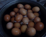 Foto langkah ke 1 dari resep Telur Karamel.