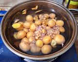 Hình bước làm 1 của món Trứng gà non xào sả ớt