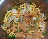 चाट पापड़ी (chat papdi recipe in Hindi) रेसिपी चरण 2 फोटो