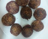 A picture of step 5 of Purple sweet potato cutlets.