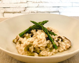 Foto del paso 10 de la receta: Risotto de setas y espárragos verdes con queso de oveja