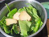 પાલક ની કઢી (Palak Kadhi Recipe In Gujarati)