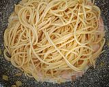Foto langkah ke 6 dari resep Creamy Spaghetti Carbonara.
