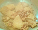 Foto del paso 3 de la receta: Chipirones en salsa, con trigueros